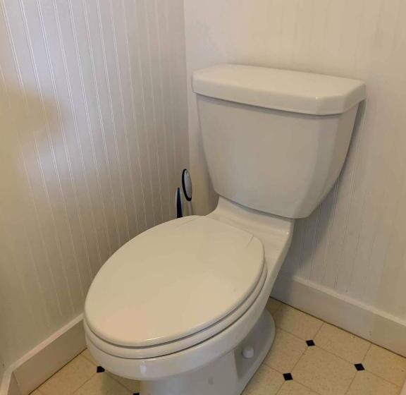 베이직 3인 룸, Brook Road Inn