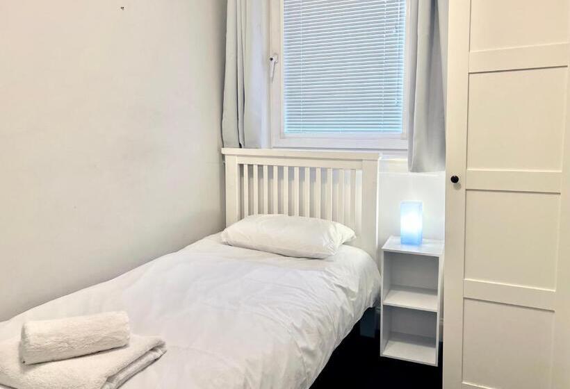 标准单人间, Roost Hill Guest House Free Parking