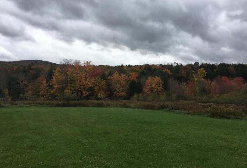 חדר סטנדרט עם מיטת קינג, Wind In The Willows Overnight