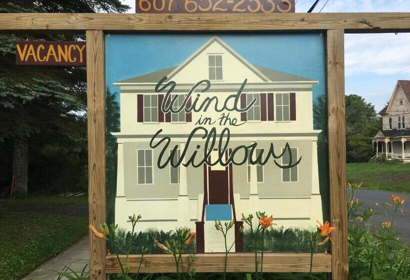 Стандартный Номер Кровать Кинг, Wind In The Willows Overnight