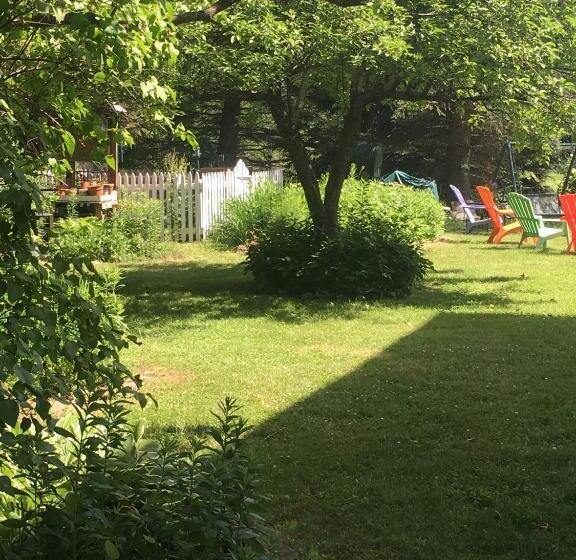 חדר סטנדרט עם מיטת קינג, Wind In The Willows Overnight