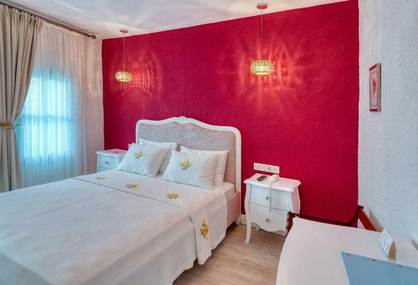 סוויטה עם נוף לעיר, Sigacik Gardenya Buti̇k Otel