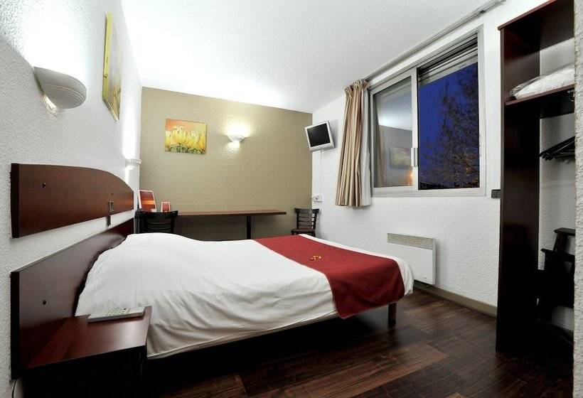 Номер Стандарт, Abbatiale Hotel Grenoble Centre