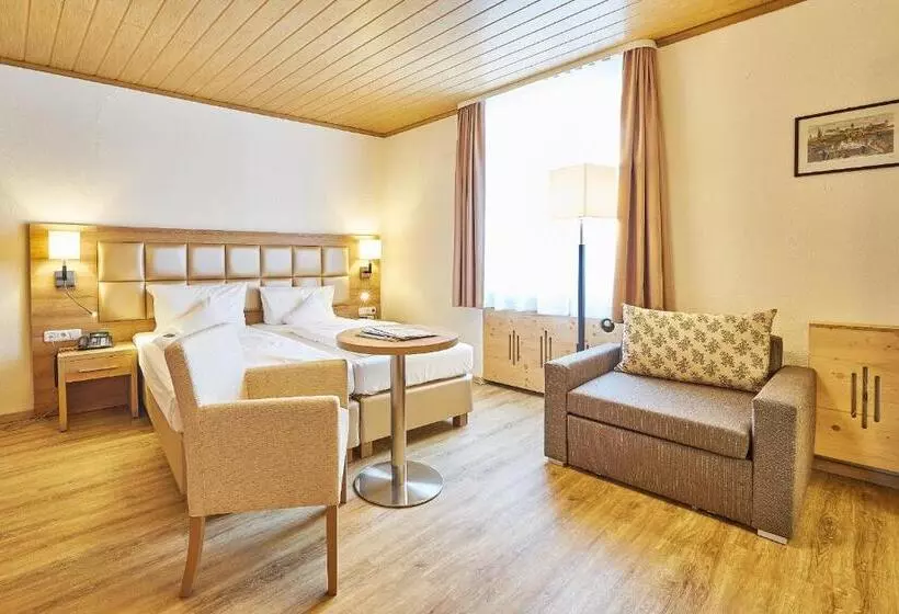 コンフォートルーム, Akzent Hotel Goldner Stern