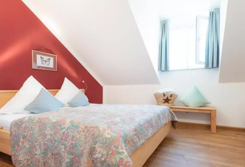 Basic-huone, Schlossgut Oberambach Biohotel Und Vitalzentrum