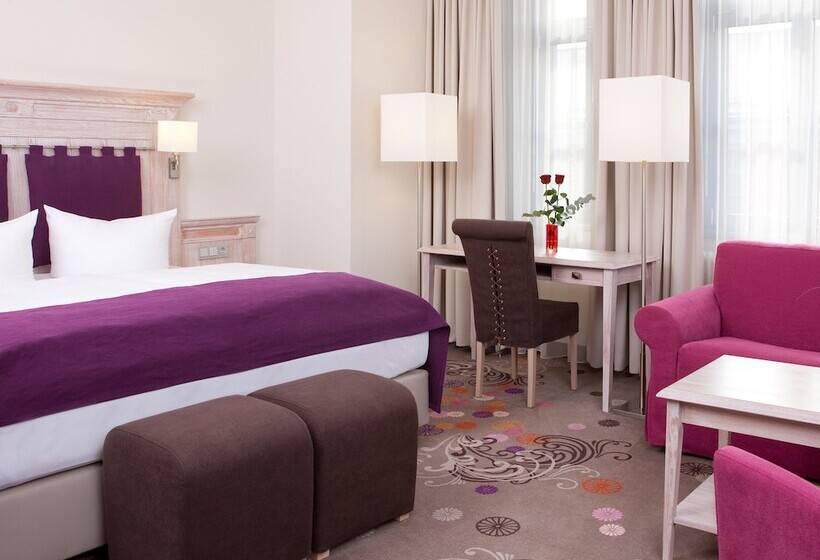 디럭스 룸, Dormero Schlosshotel Reichenschwand