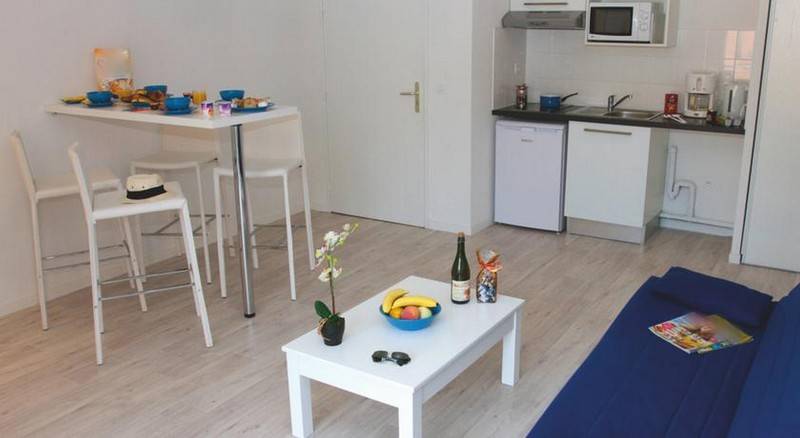 标准工作室, Adonis Grandcamp  Residence Les Isles De Sola