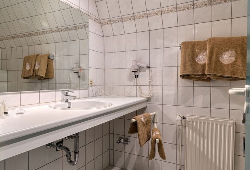 バルコニー付きスタンダードルーム, Alter Landsitz Sommerstorf