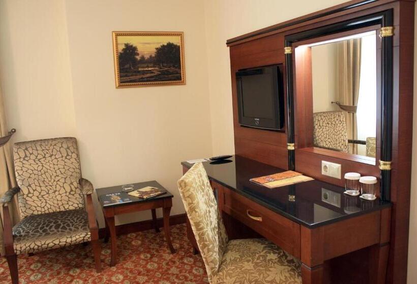 اتاق استاندارد, Atropat Old City