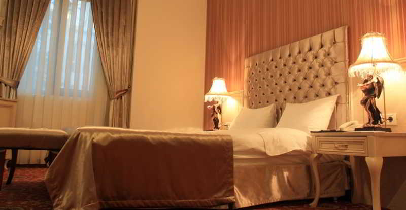 اتاق استاندارد, Atropat Old City