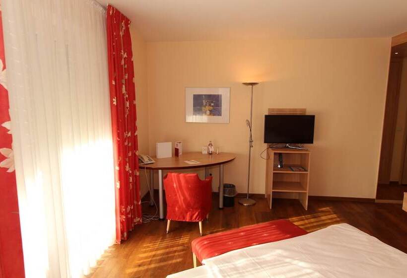 חדר סטנדרט יחיד, Jott Wie Jäger