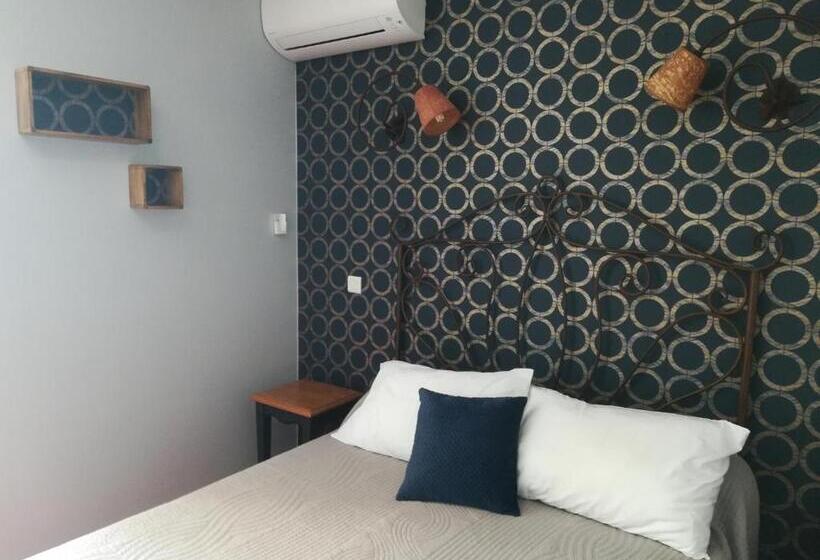 חדר סטנדרט לשלושה, Le Régence