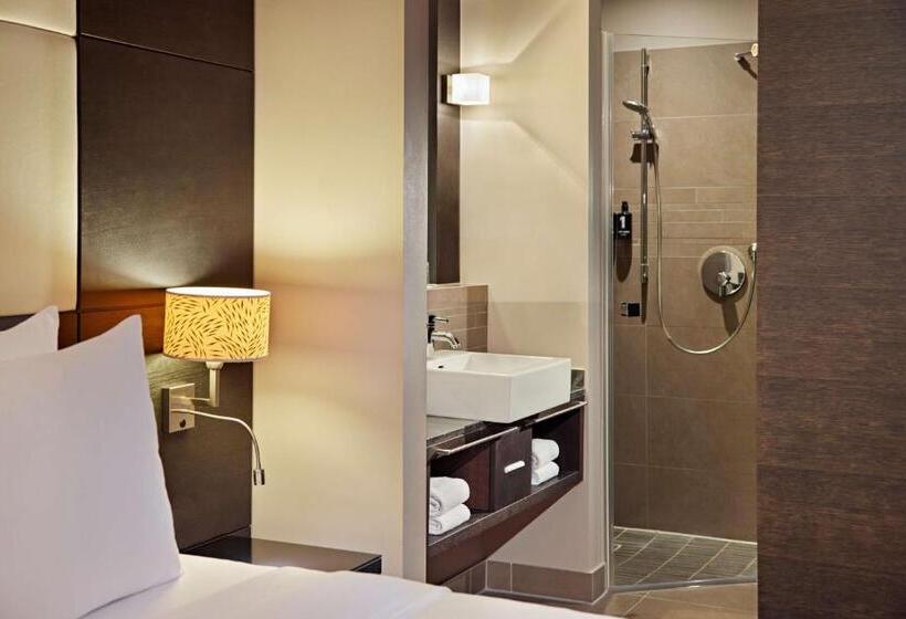 Стандартный Номер Кровать Кинг, Lindner Hotel Nurburgring Congress, Part Of Jdv By Hyatt