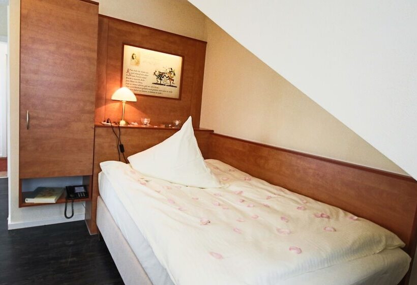 חדר קומפורט יחיד, Parkhotel Emstaler Höhe