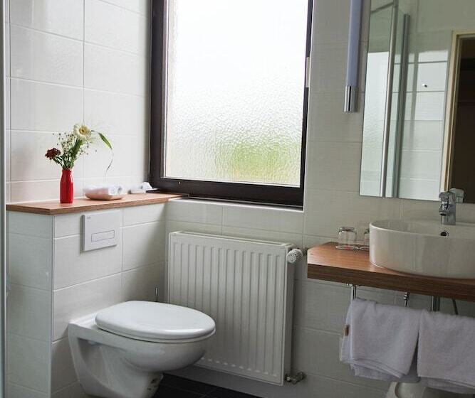 חדר סטנדרט, Parkhotel Emstaler Höhe