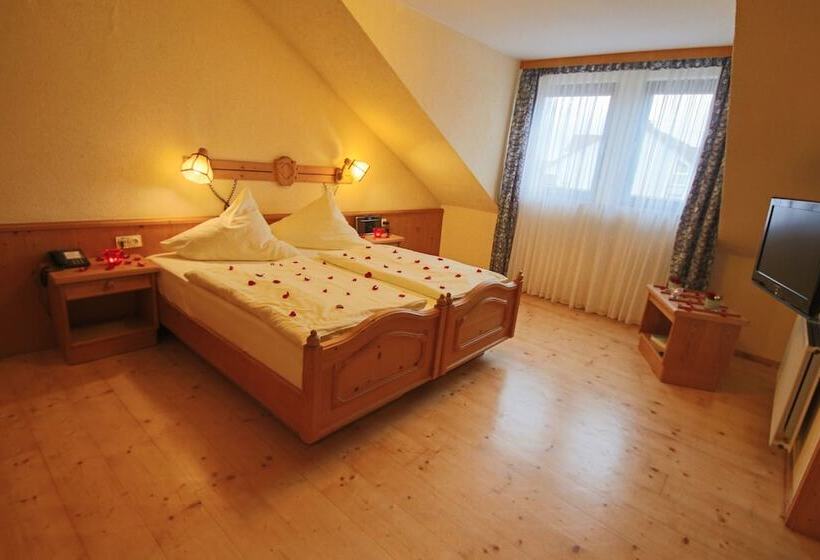 סוויטה, Parkhotel Emstaler Höhe