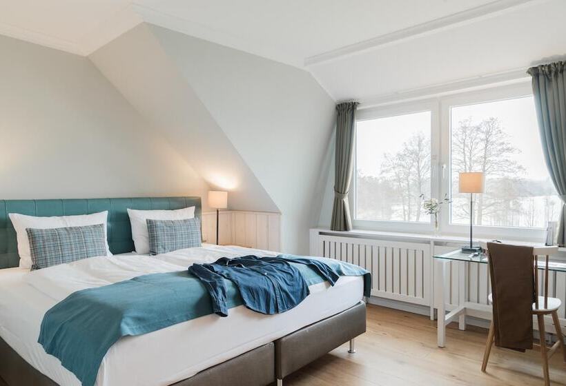 Comfort room with lake view, Seehotel Töpferhaus