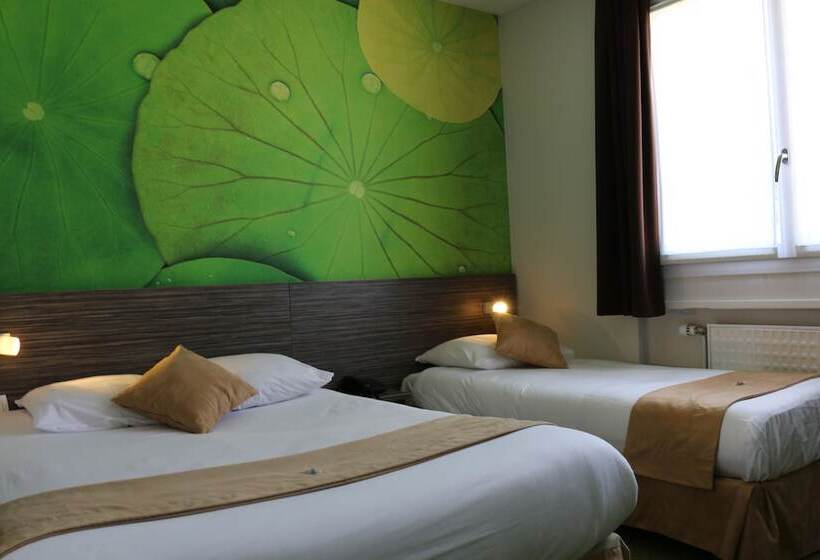 Номер Стандарт Трехместный, The Originals City, Hôtel Dau Ly, Lyon Est
