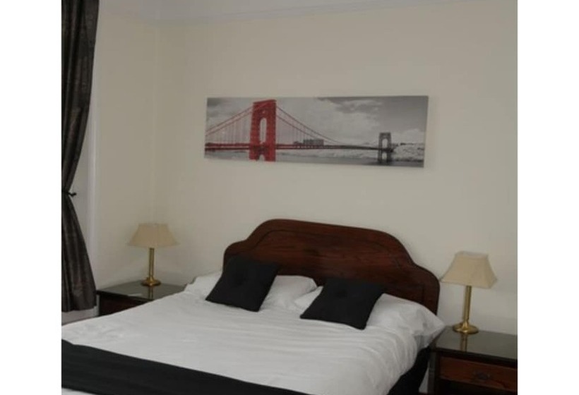 标准间, Wimblehurst