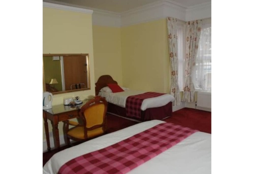 家庭间, Wimblehurst