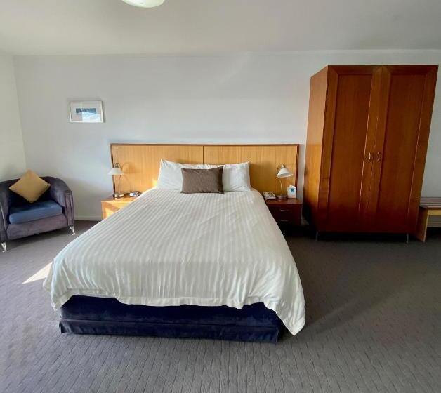 חדר דלוקס, Ocean Beach Hotel