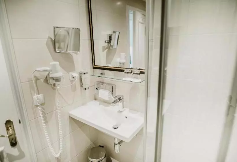 レイクビュースタンダードルーム, Seehotel Töpferhaus