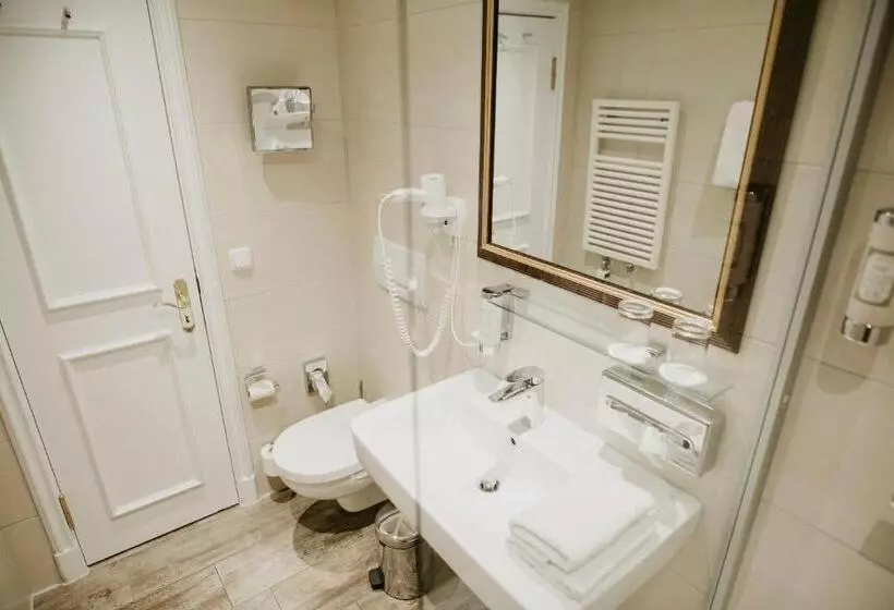 Comfort room with garden view, Seehotel Töpferhaus
