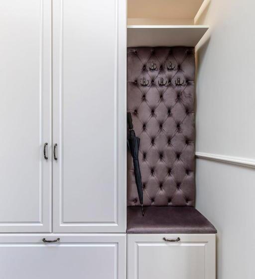 استودیوی استاندارد, Holt Old Town Suites