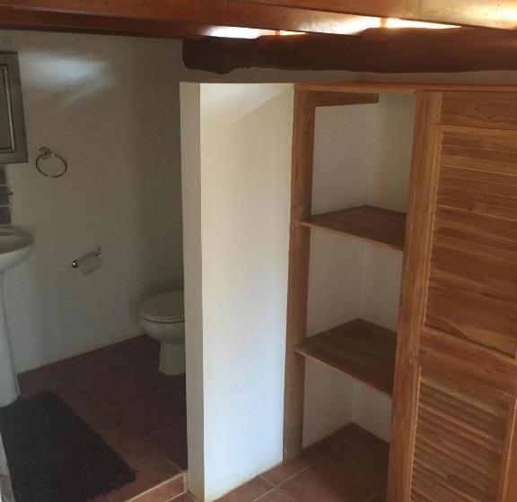 디럭스 방갈로, The Beach Bungalows   Yoga And Surf House   Adults Only