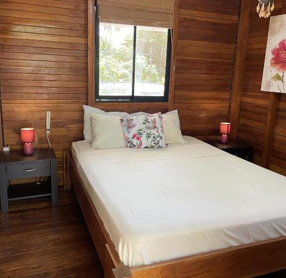 Бунгало Deluxe, The Beach Bungalows   Yoga And Surf House   Adults Only