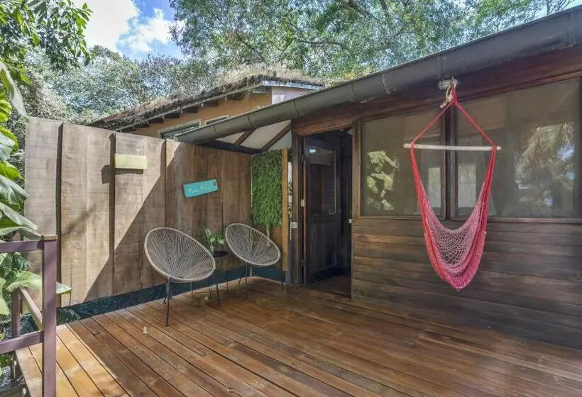 デラックスバンガロー, The Beach Bungalows