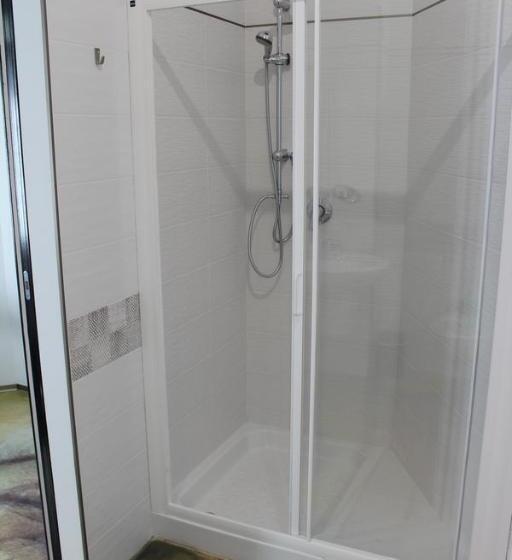 Номер Стандарт Индивидуальный, Follow Me B&b