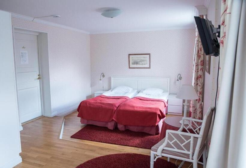 スタンダードルーム, Mustion Linna / Svartå Manor