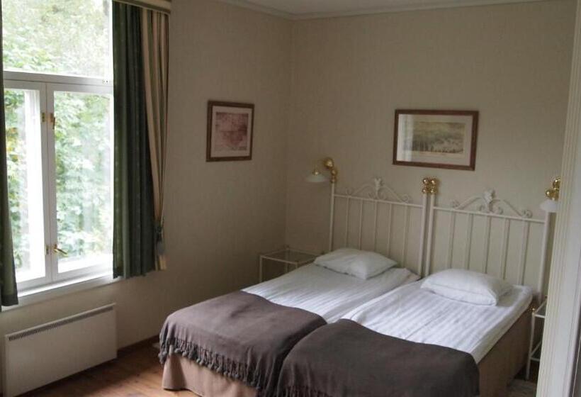 スタンダードルーム, Mustion Linna / Svartå Manor