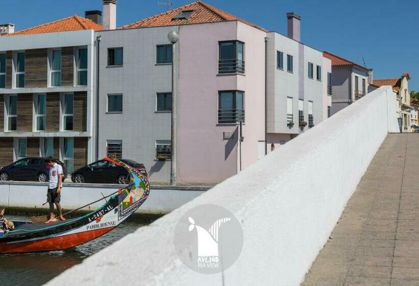 جناح جونيور ذات إطلالة, Aveiro Ria View