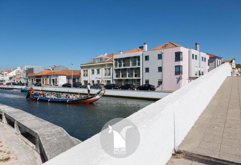 جناح جونيور ذات إطلالة, Aveiro Ria View