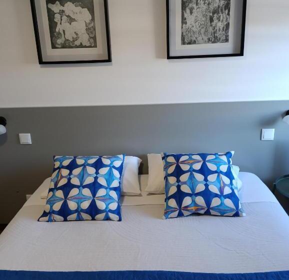 جناح جونيور ذات إطلالة, Aveiro Ria View