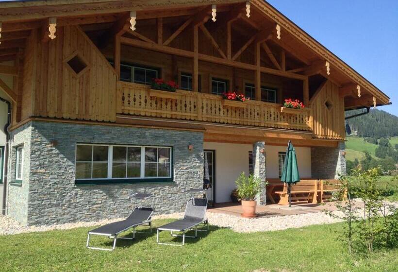 1 Sovrums Hus, Heisshof