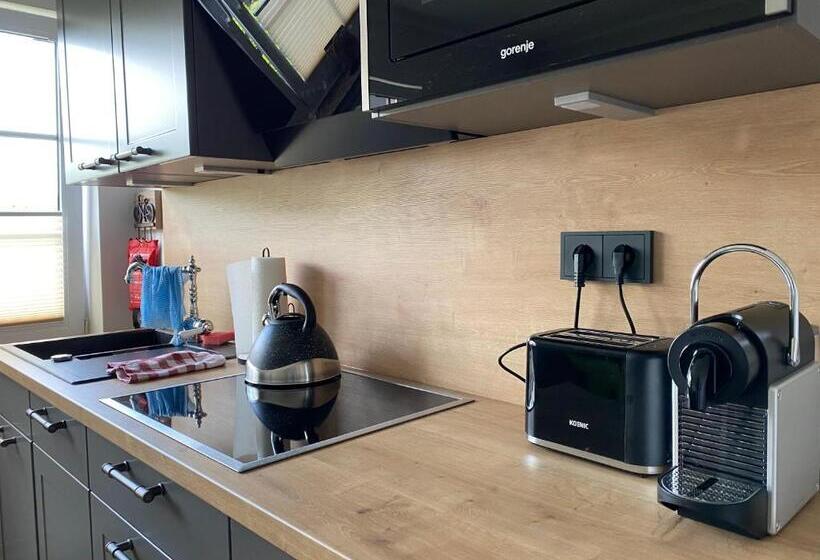 آپارتمان 1 خوابه, Kleines Berghaus