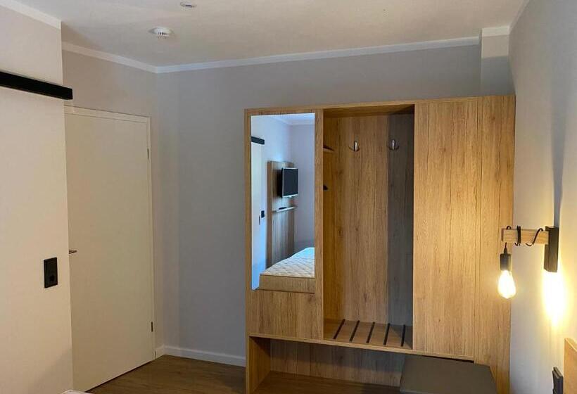 آپارتمان 2 خوابه, Kleines Berghaus