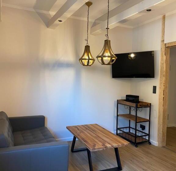 آپارتمان 2 خوابه, Kleines Berghaus