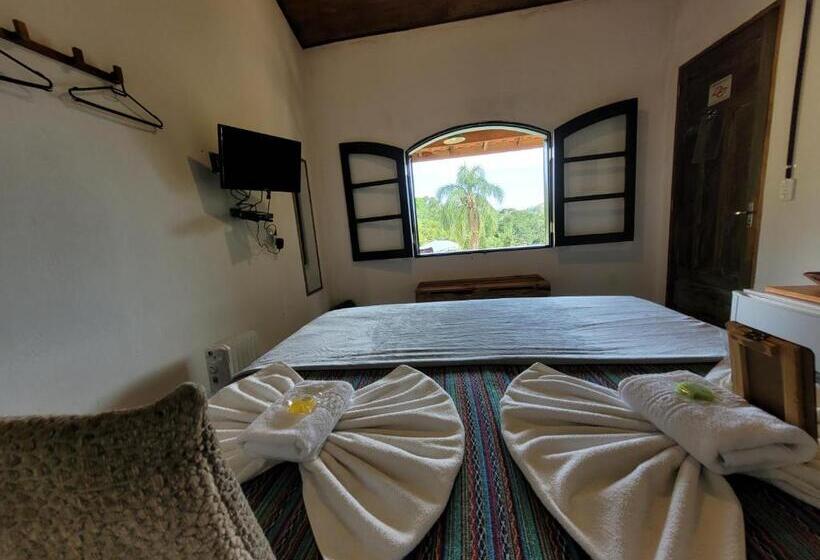 套房带泳池景, Pousada Sitio Da Terra E Arte