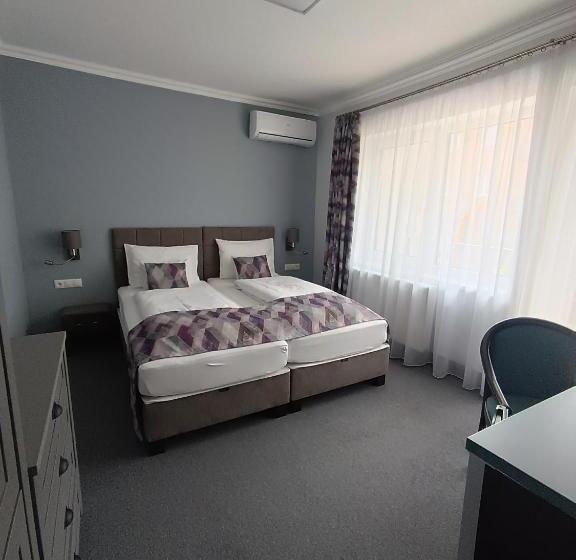 Camera Standard con Balcone, Wegzen