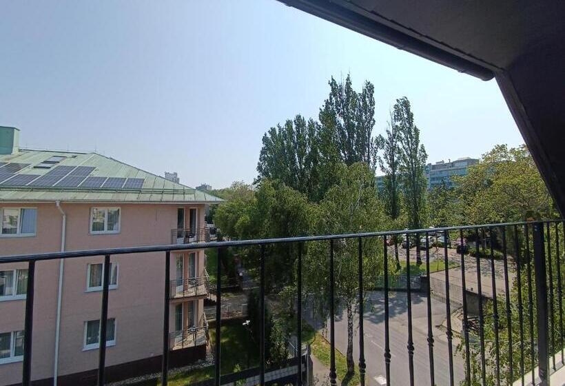 Appartamento 1 Camera da Letto con Balcone, Wegzen