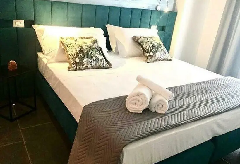 اتاق پریمیوم چهارنفره, B&b Maria
