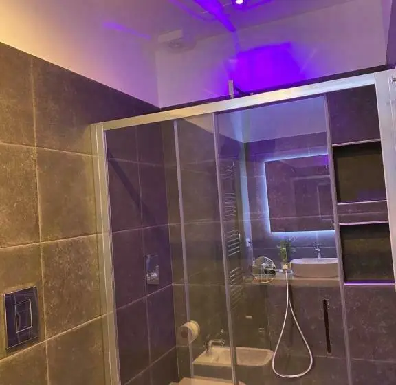 اتاق پریمیوم چهارنفره, B&b Maria