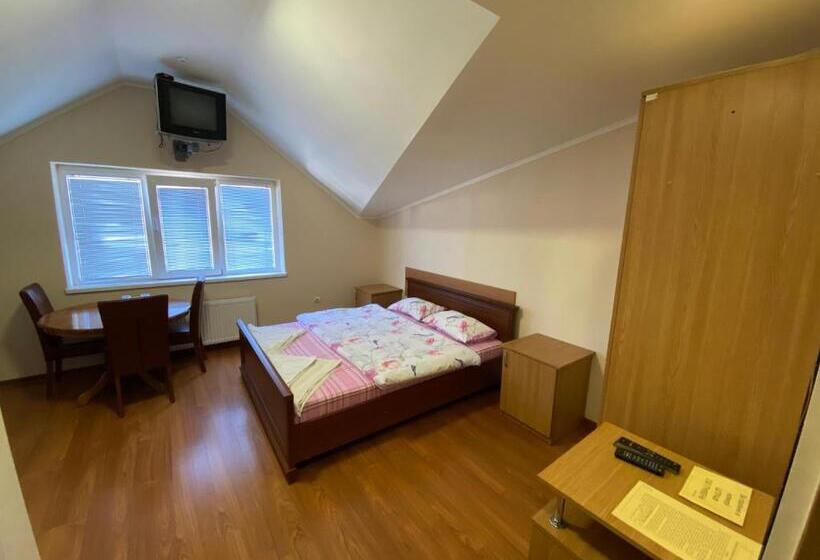 اتاق استاندارد سه نفره, ковчег