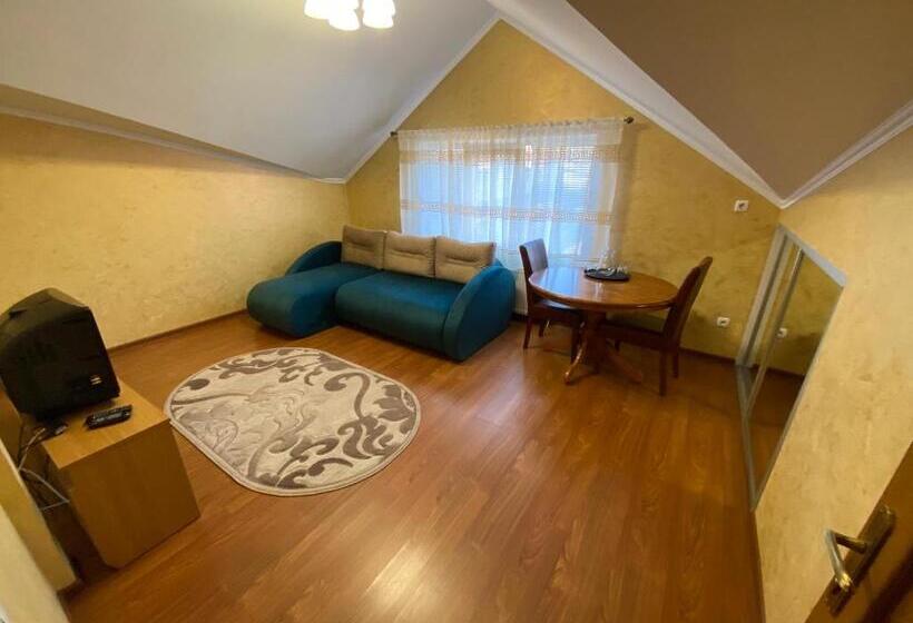 سوییت سوپریور, ковчег