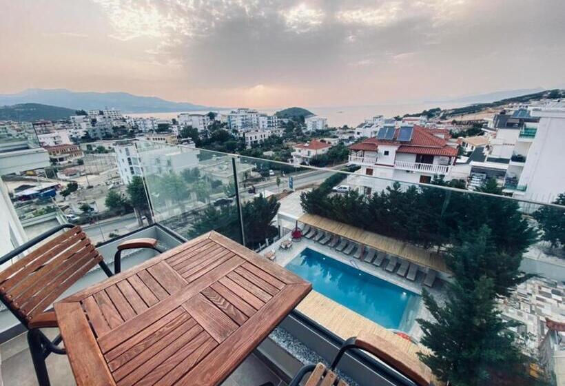 غرفة قياسية مطلة على المدينة, 6 Milje