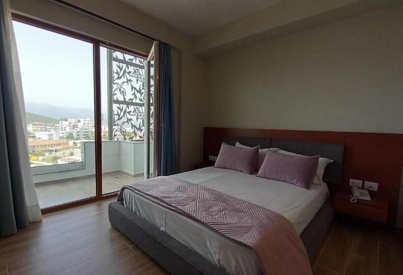 غرفة قياسية مطلة على المدينة, 6 Milje